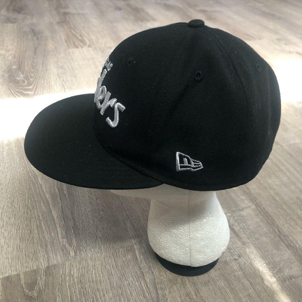 Las Vegas Raiders NFL Script New Era 59Fifty Fitted Baseball Hat Cap Black 7 1/2 - Picture 3 of 9